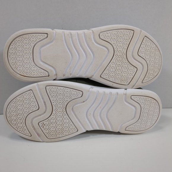 London Fog Kellie Women's Olive Green /Black Quilted Slip-On Shoes S-9M - Picture 7 of 9